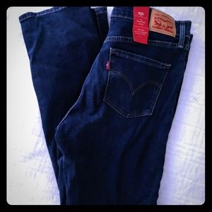 NWT Levi's Shaping Slim Jeans